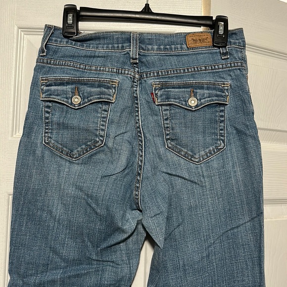 Levi's Women's Perfectly Slimming Boot Cut 512 Jeans - Picture 8 of 11